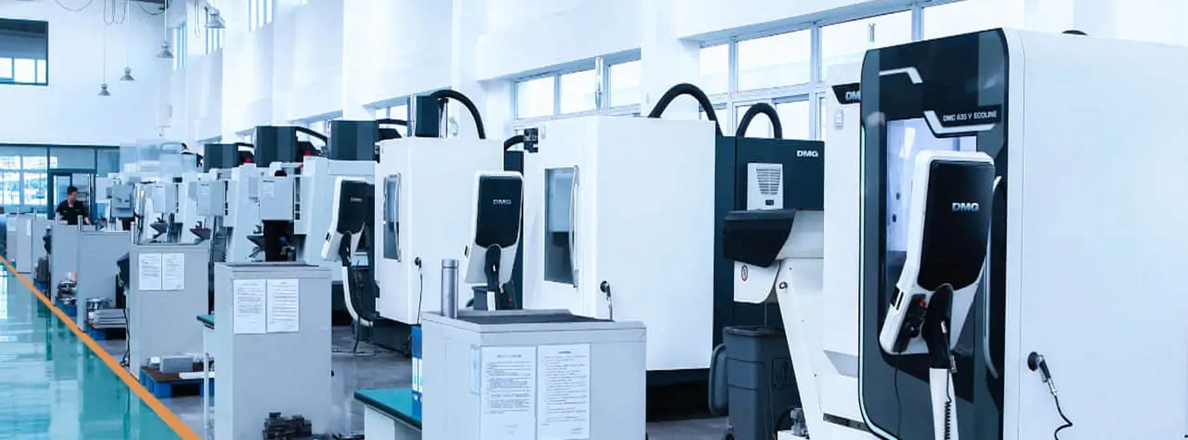 Automated pharmaceutical factory production line